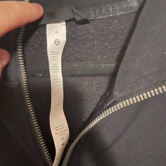 Lululemon sweater - Picture 3 of 4